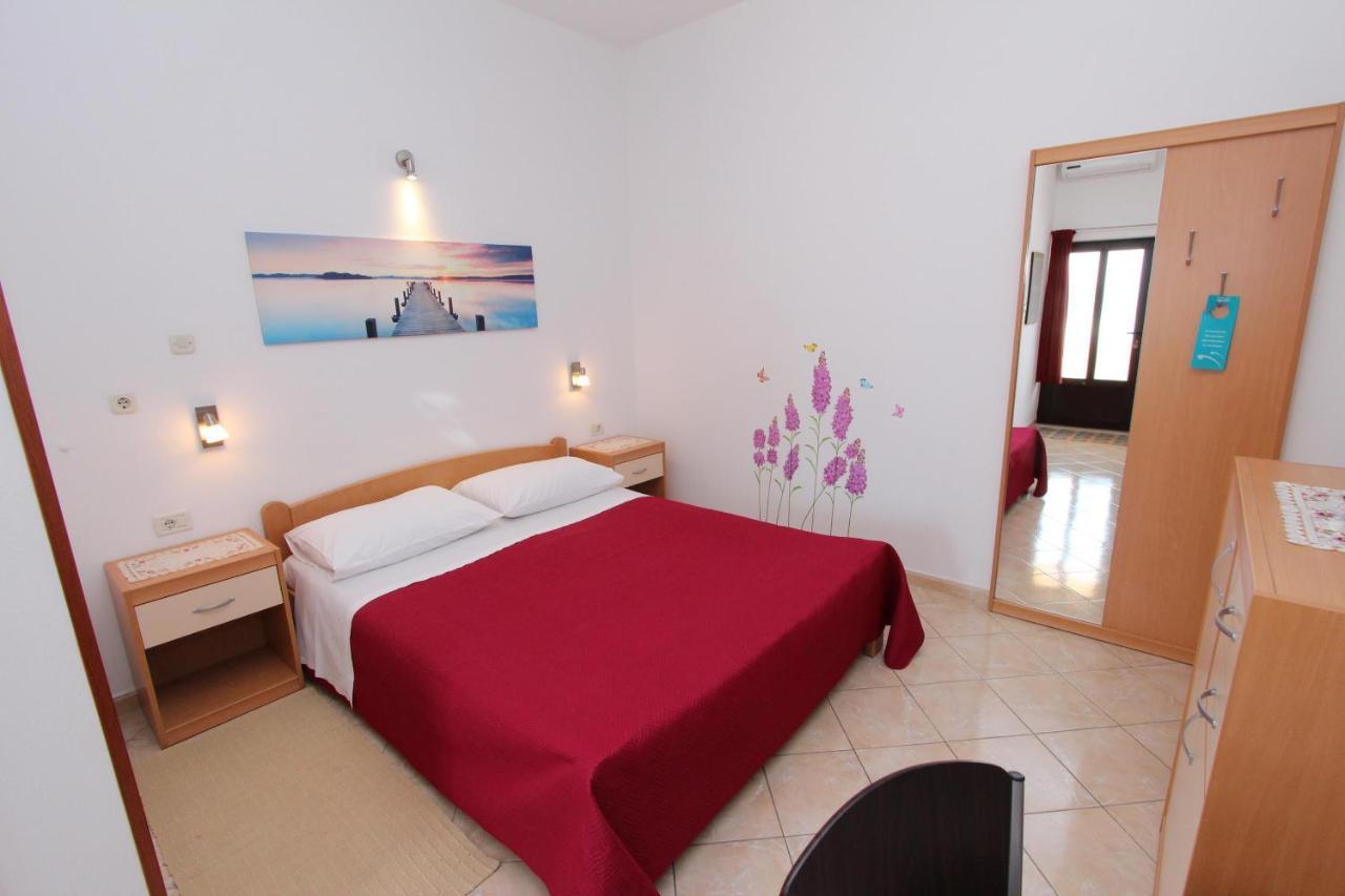 Room And Apartment Lea Ровинь Экстерьер фото